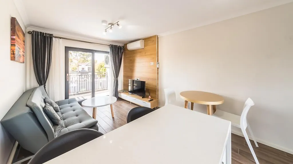 Batavia Apartments Perth Aparthotel